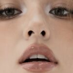 لیپ گلاس شیشه ای و براق GLYF Glue Gloss - Image 17
