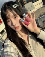 لیپ گلاس شیشه ای و براق GLYF Glue Gloss - Image 38